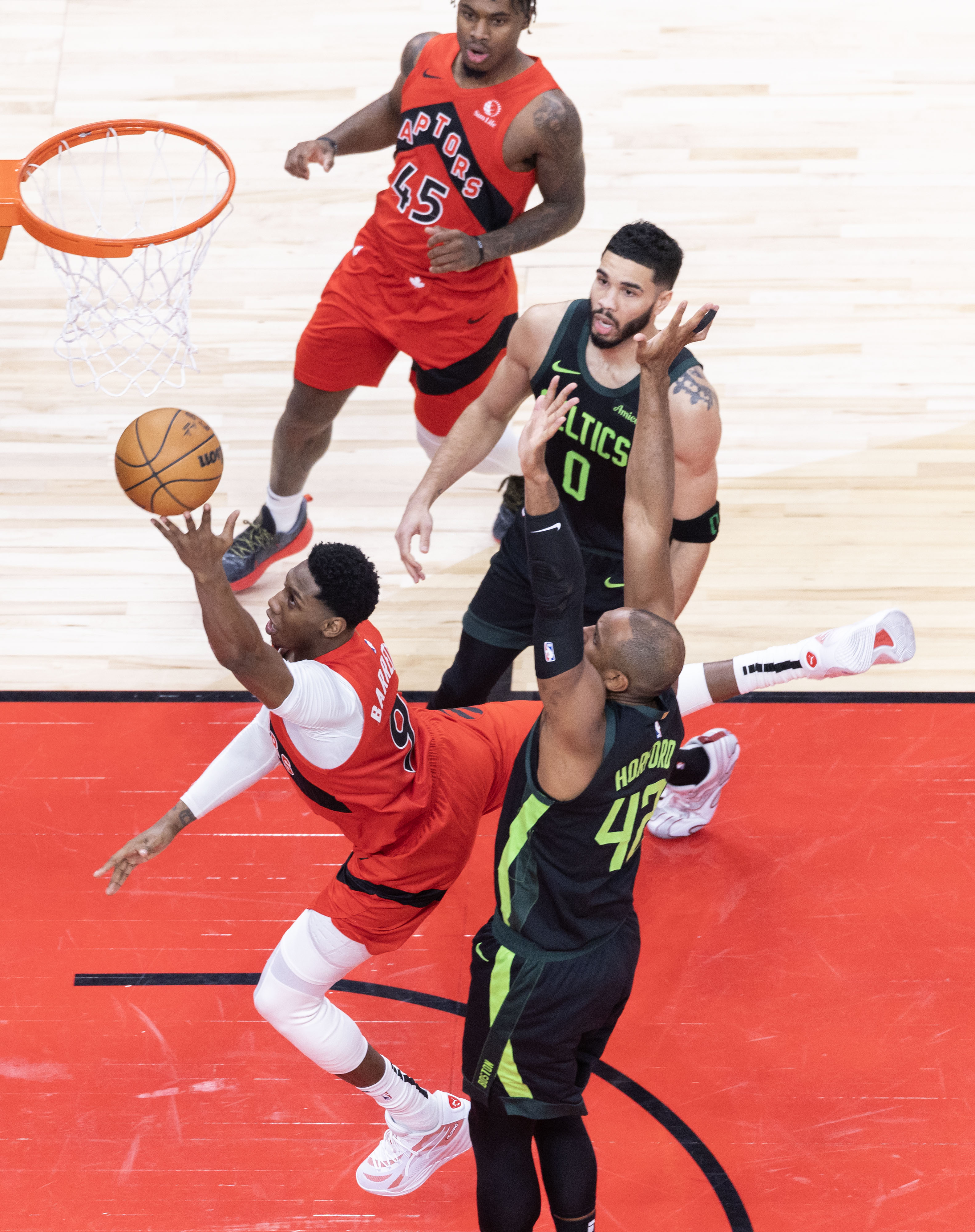 关于猛龙胜过人，稳固东部联盟第一位置的信息