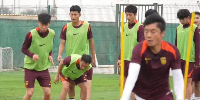 篮球锦标赛：土耳其队小胜日本的简单介绍