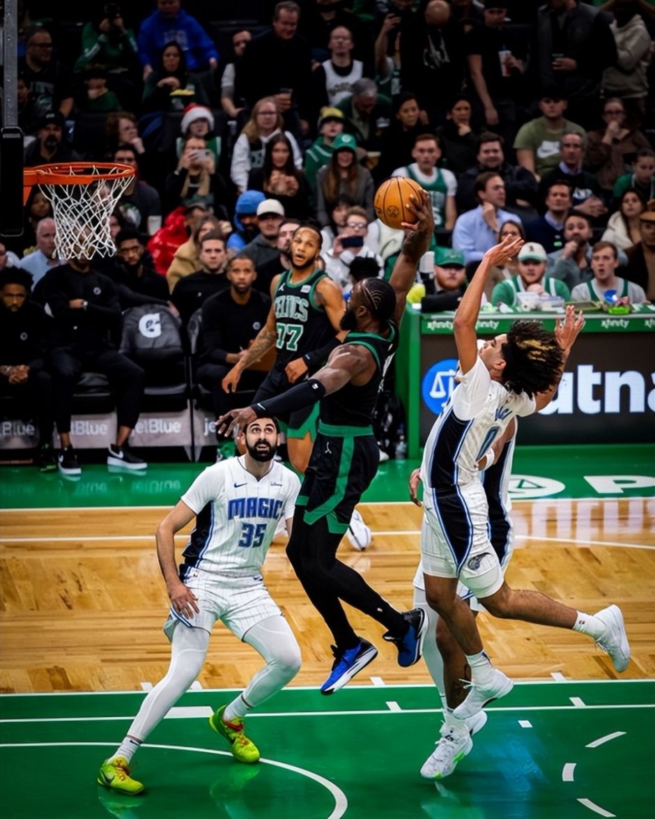 凯尔特人客场击败魔术,继续稳固东部前四的简单介绍 凯尔特人客场击败魔术,继续稳固东部前四的简单介绍