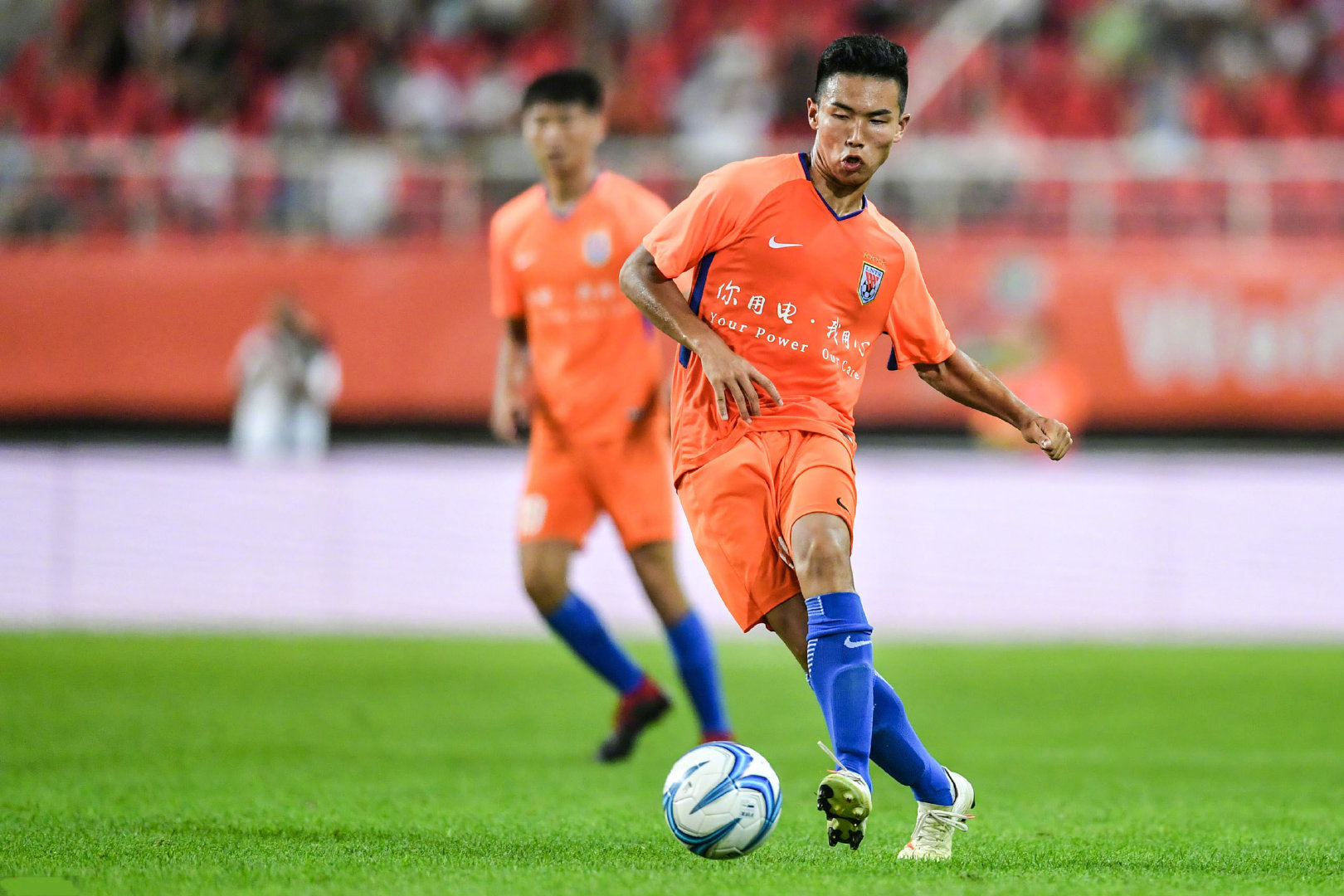 山东鲁能客场告负，积分榜继续滑落的简单介绍