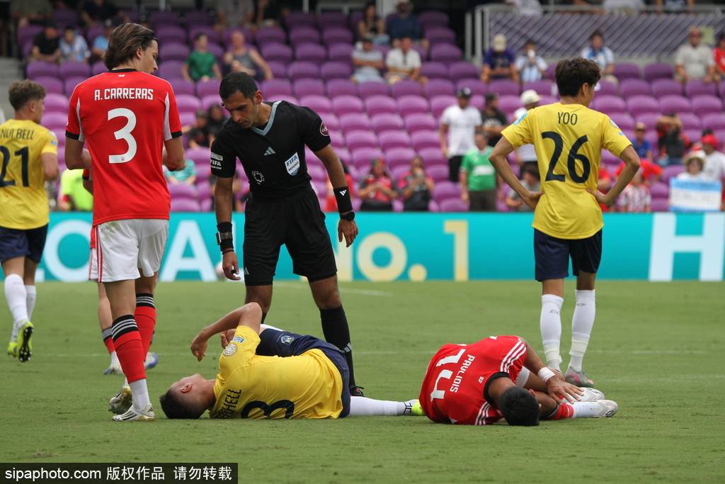 包含弗赖堡门将神勇扑救,帮助球队守住胜利的词条 包含弗赖堡门将神勇扑救,帮助球队守住胜利的词条