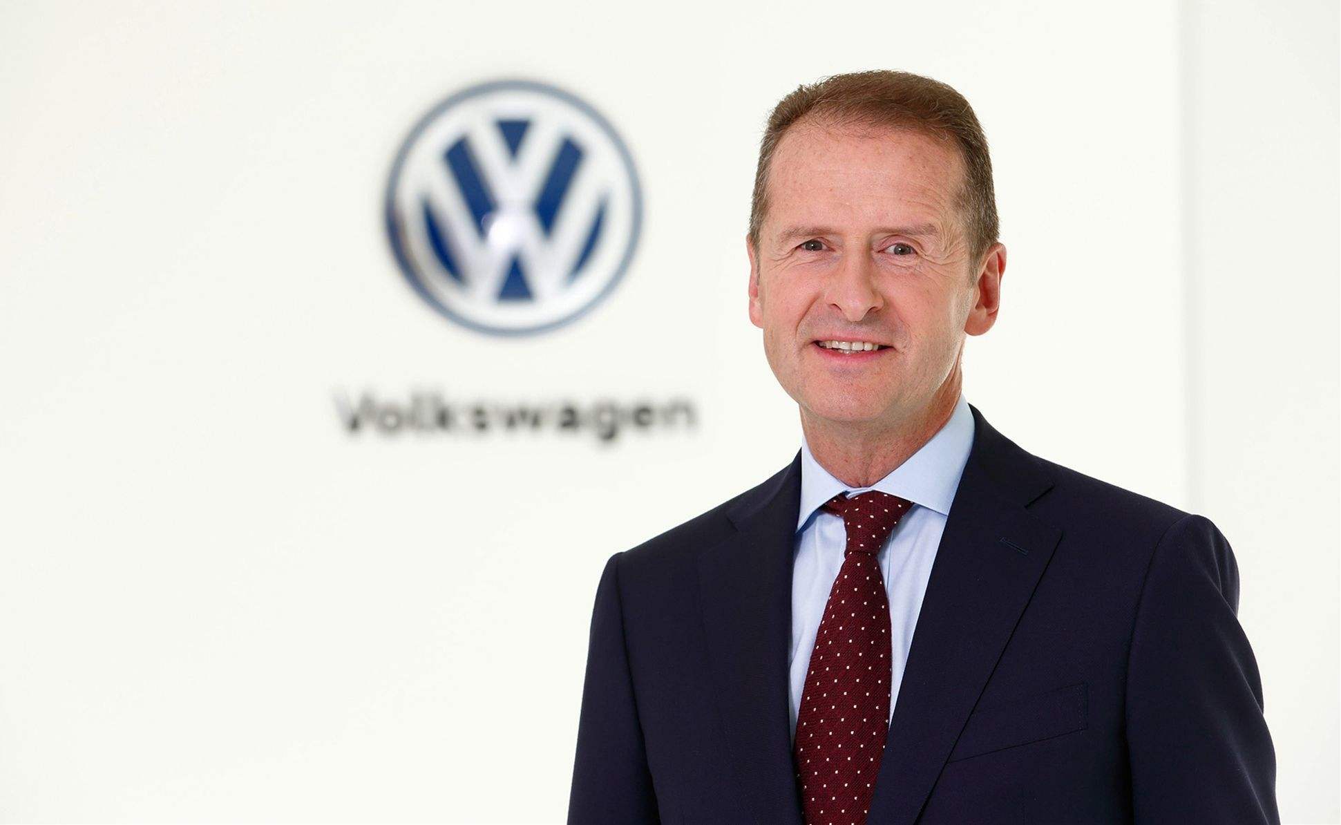 罗马中坚表现稳健,保持冷静应对 罗马中坚表现稳健,保持冷静应对