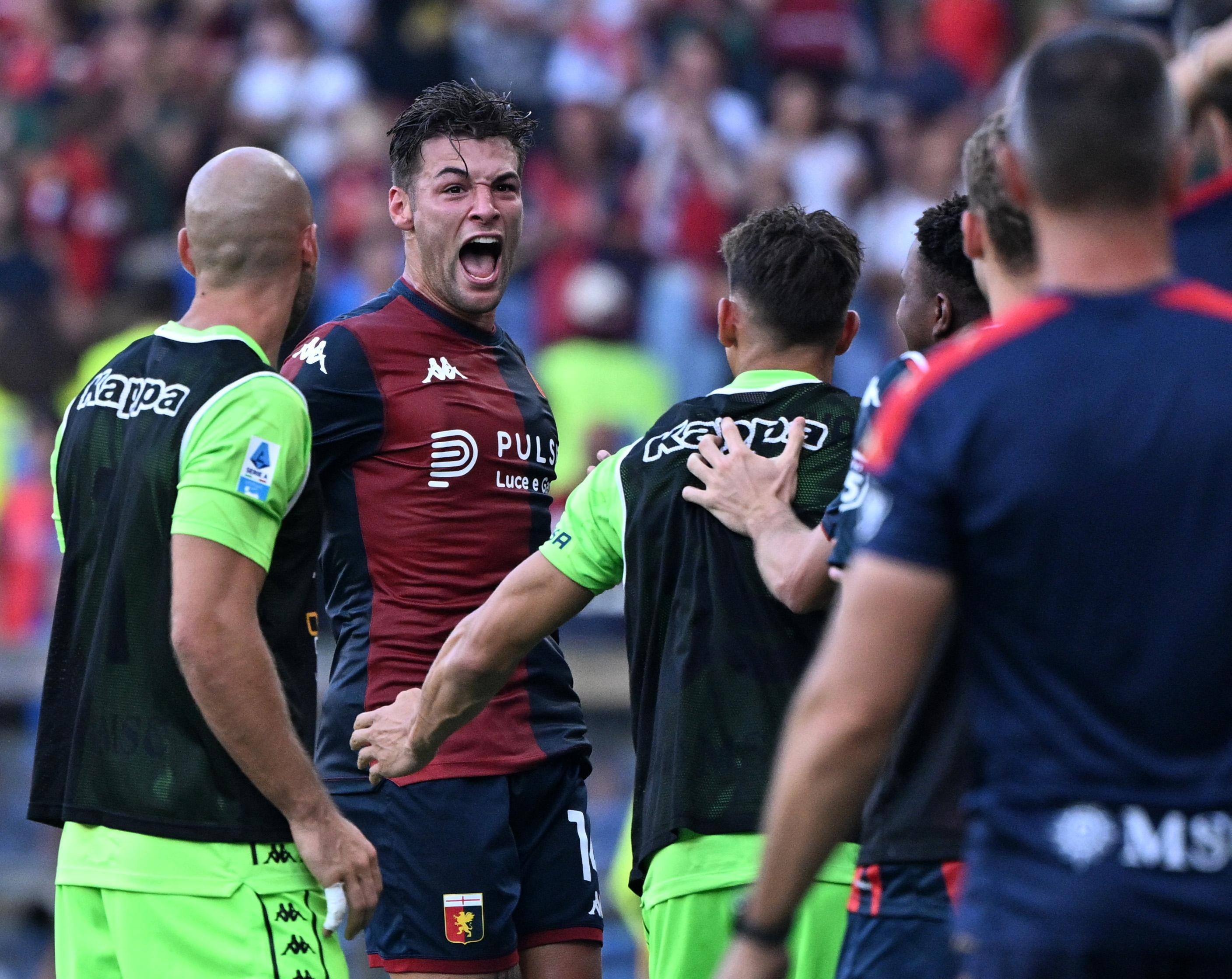 包含AC米兰连胜，稳固领先位置的词条