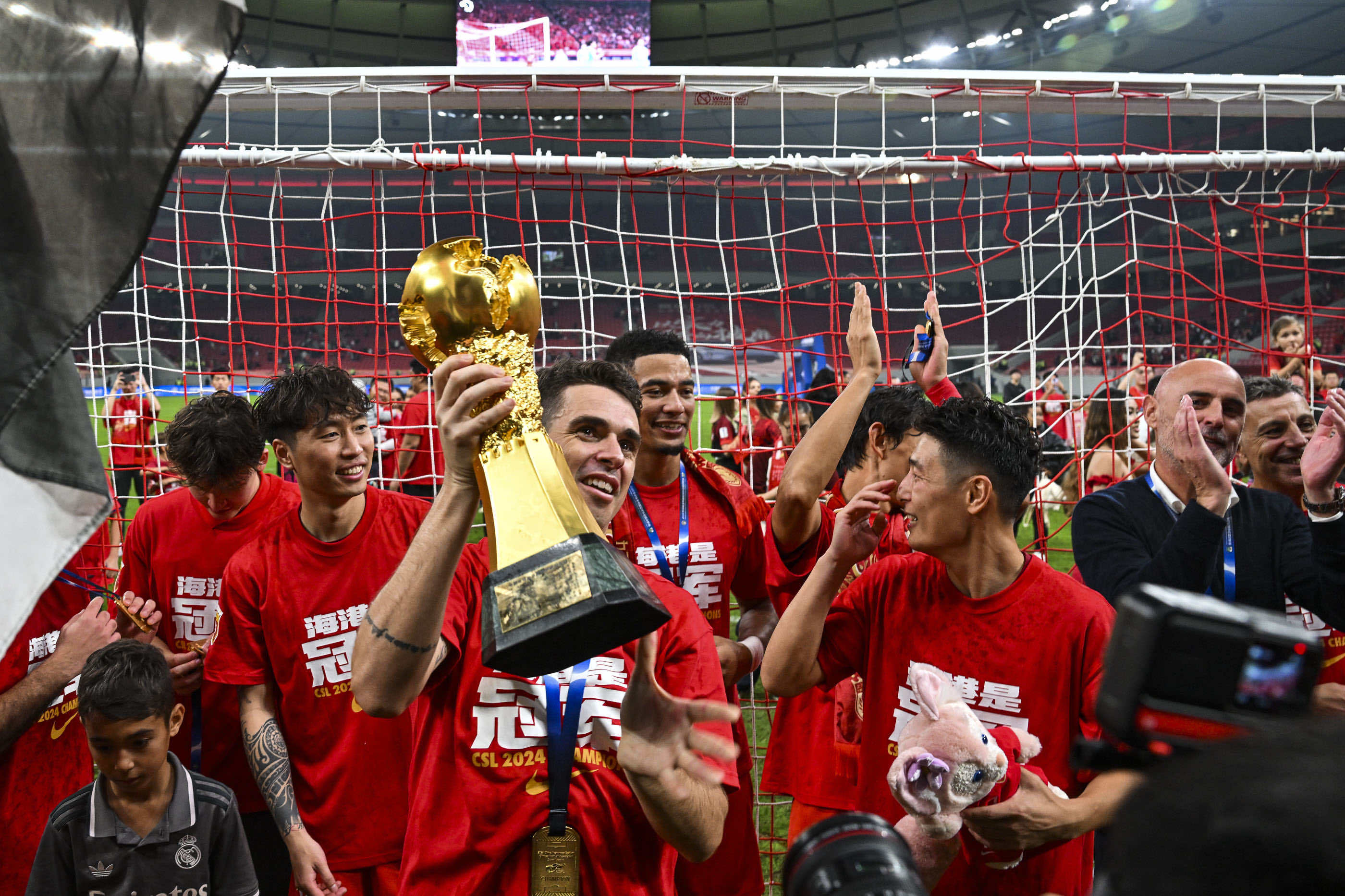 关于新赛季国际比赛首轮爆发激烈厮杀的信息 关于新赛季国际比赛首轮爆发激烈厮杀的信息