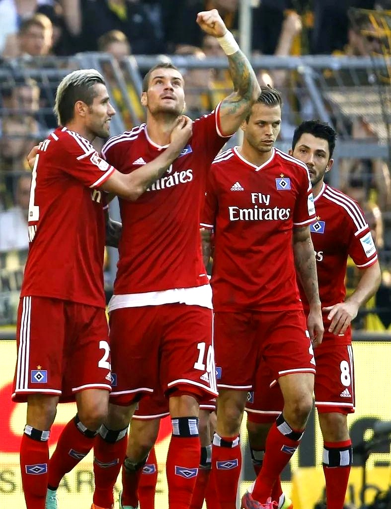 杏彩体育登录-包含汉堡队凭借团队合作，击败强敌取得三分的词条