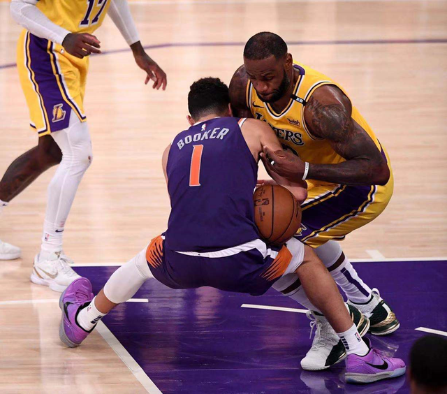 杏彩体育网页版入口-欧国联比赛大热门意外出局，谁将笑到最后？的简单介绍