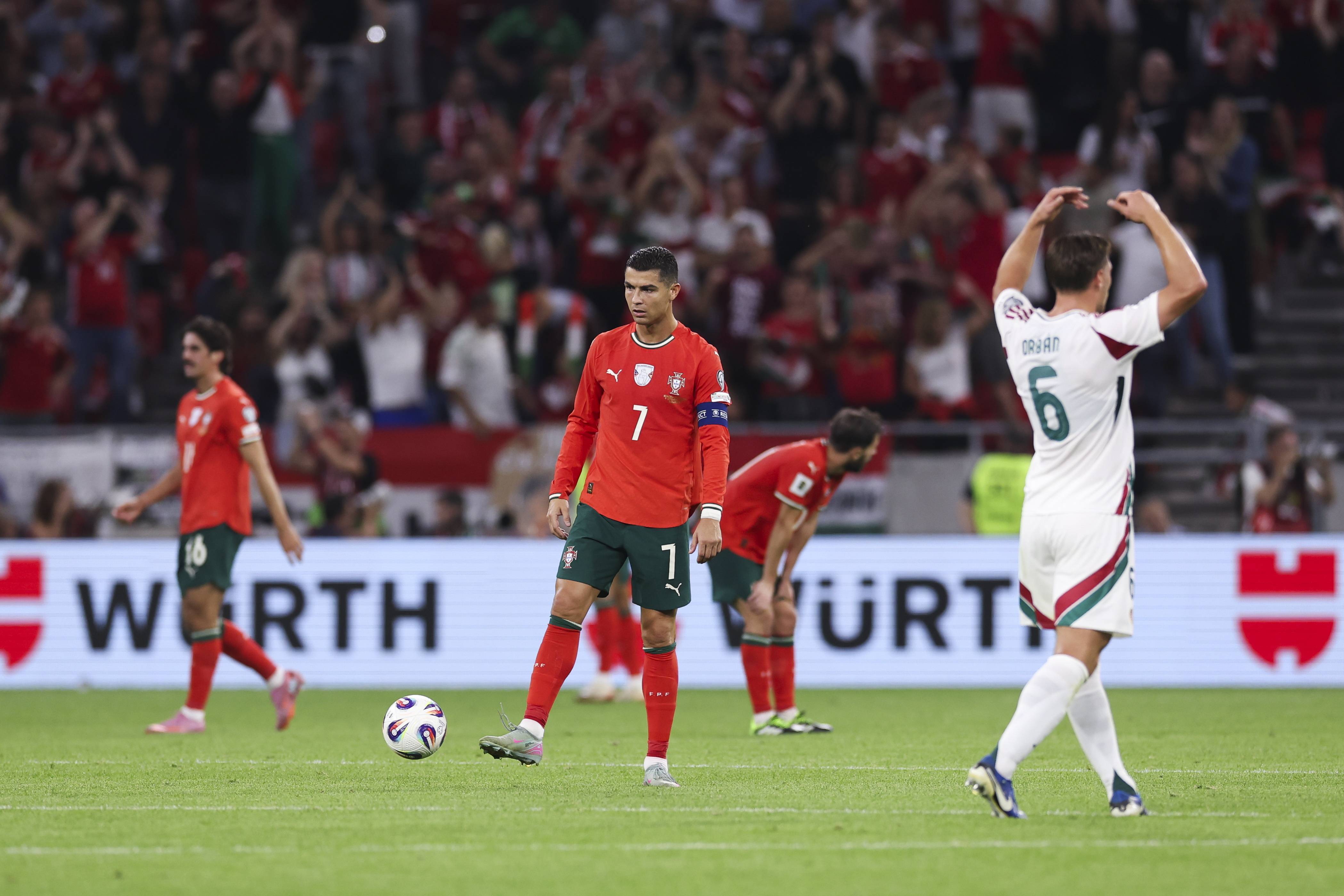 杏彩体育地址-匈牙利队在对阵俄罗斯队的比赛中胜出