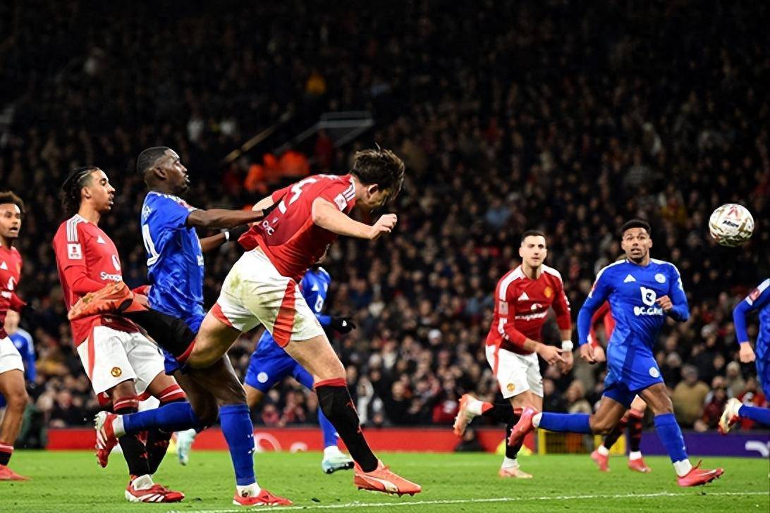 包含利物浦客场不敌曼城，错失机会的词条