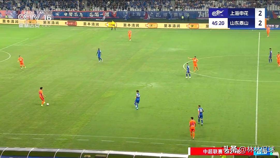 上海申花队在主场被迫战平,力争下场获胜 上海申花队在主场被迫战平,力争下场获胜