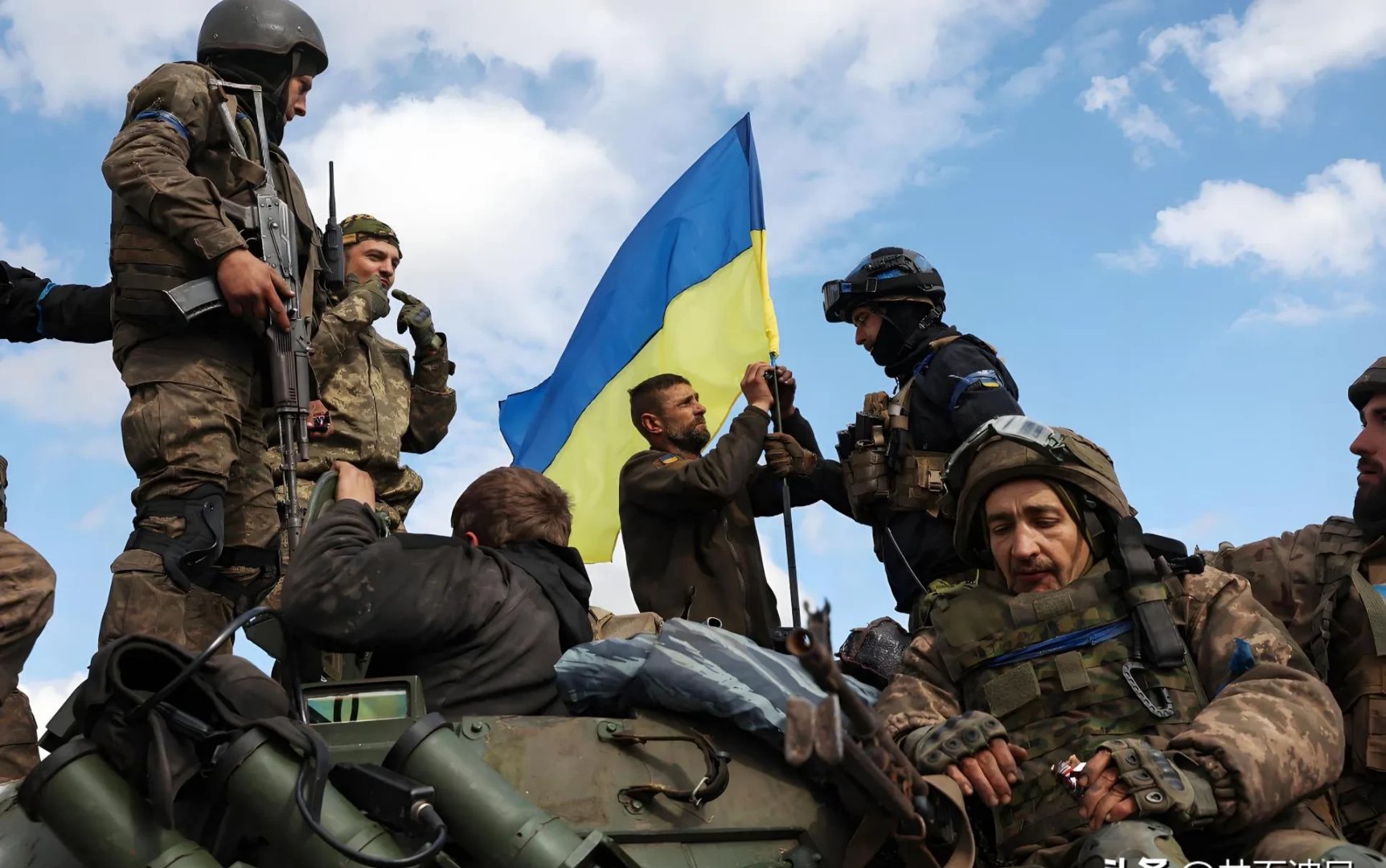 乌克兰队主场3-0击败塞尔维亚，取得胜利